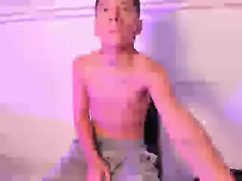 little_kris1's cam snapshot