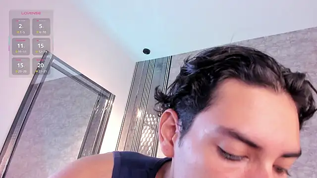 TheoHart_'s cam snapshot