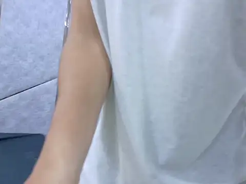 Lily_y_Finn live sex cam