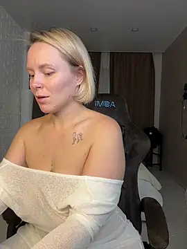 Charming_Daphny live sex cam