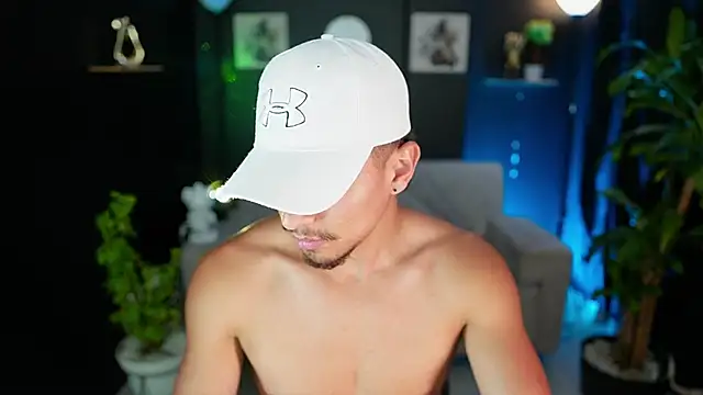 Aaronfox_x live sex cam