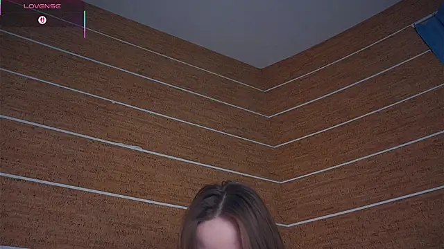 OnaZiroge live sex cam