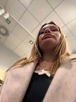 justmilaa live sex cam