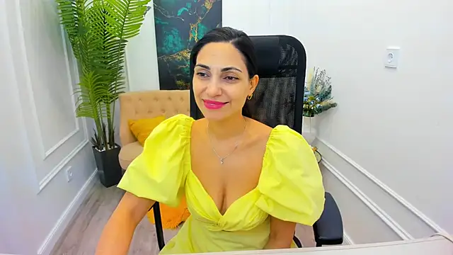 AllaYerty live sex cam