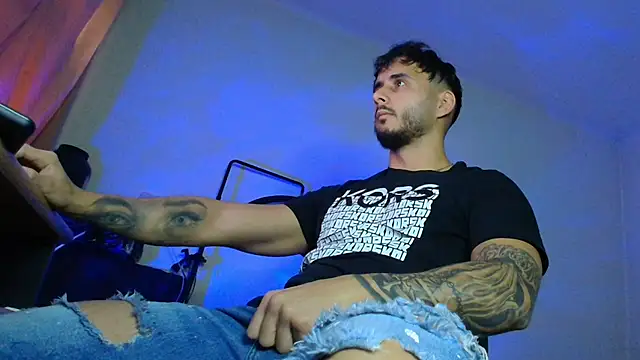 XanderCage99 live sex cam