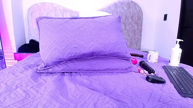 shelsyloreds live sex cam