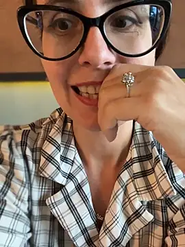 NataKitten live sex cam