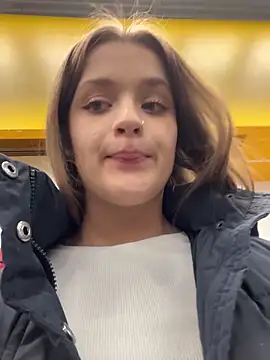 KittyQueeny live sex cam