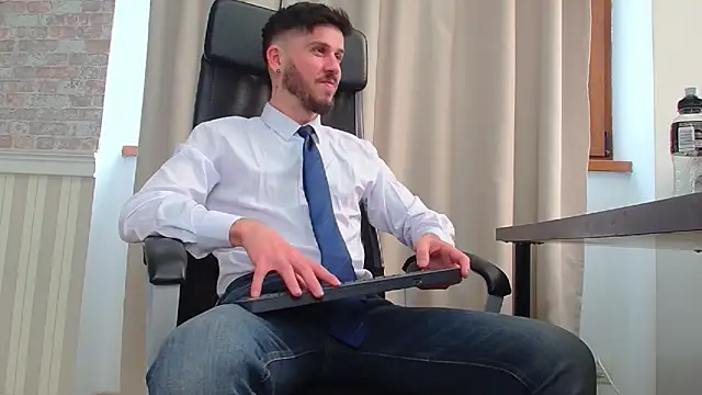 JonahShaw live sex cam