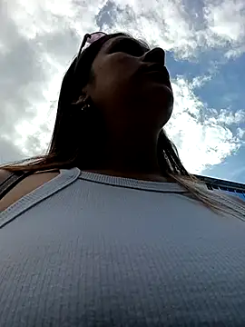 Latina_sexy1 live sex cam