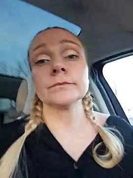 Bondgirl_013 live sex cam