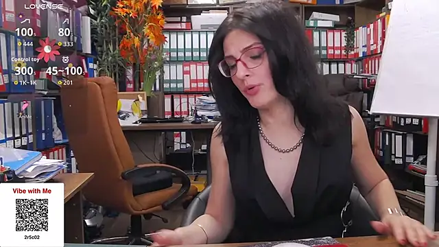 classyladyrellax live sex cam