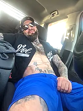 Beardedtattood live sex cam