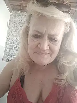 Belladama61 live sex cam