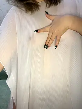 AliseShyness live sex cam