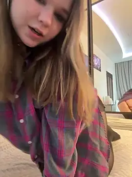 PumaShyXD live sex cam