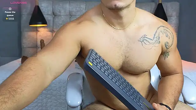 Horny_nick18 live sex cam