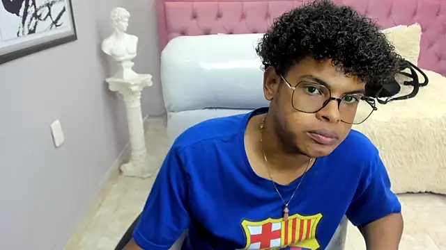 boylittle19cm live sex cam