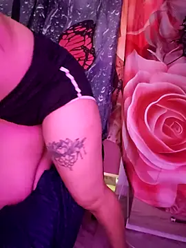 Zeina2024 live sex cam