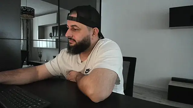 DravenPeak live sex cam