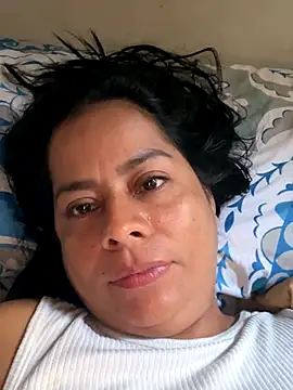 Aleja-198522 live sex cam