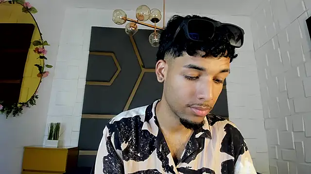 Thiagoferreti live sex cam