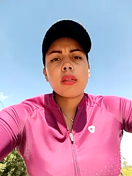 _andrea30 live sex cam