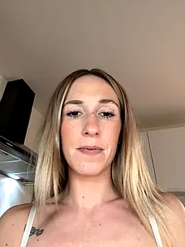 lola_tentatiion live sex cam