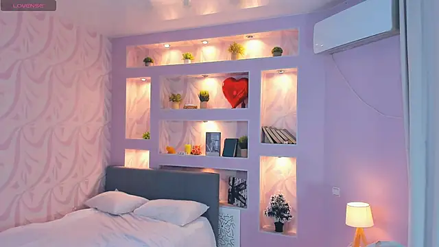 FloraDobb live sex cam