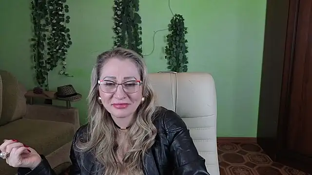 Habibi_Honeyy live sex cam