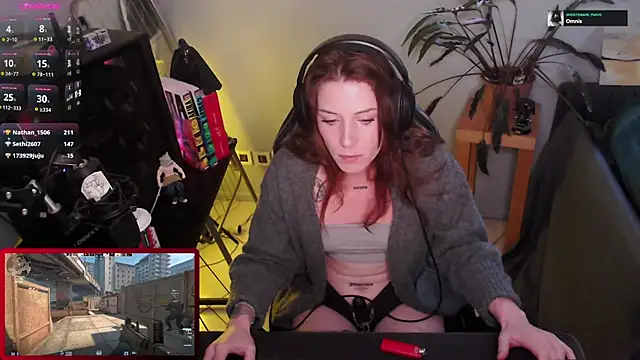 Horny_Makima live sex cam