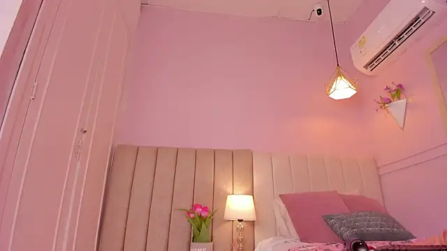 _lucia_18 live sex cam