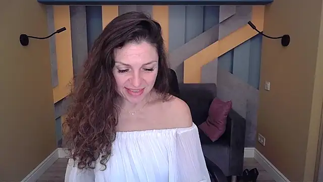 EllaLong live sex cam