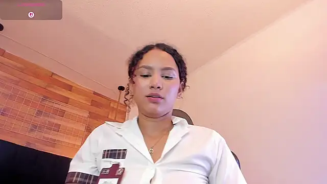 Emily_brown04 live sex cam