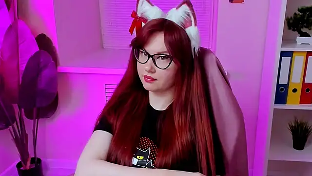 CarolGiggly live sex cam