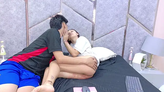 Lily_y_Finn's cam snapshot