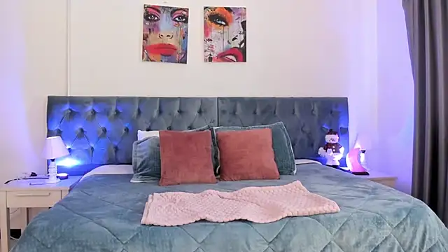 Regina_blum live sex cam