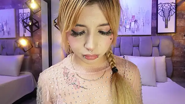 Sophia_Bellucci's cam snapshot