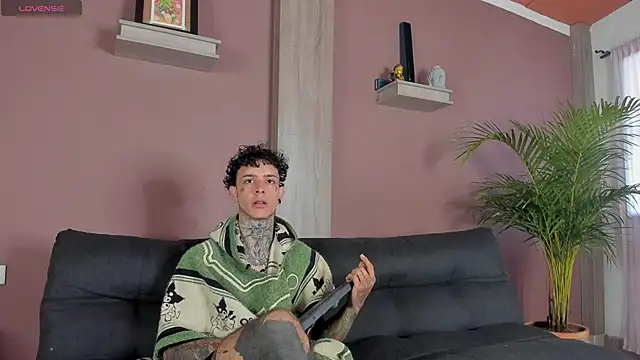 Aron_ford live sex cam