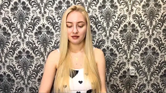 PhebeHals's cam snapshot