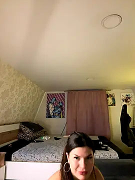 -MaybeBaby-'s cam snapshot