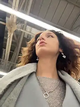 DollyTall live sex cam