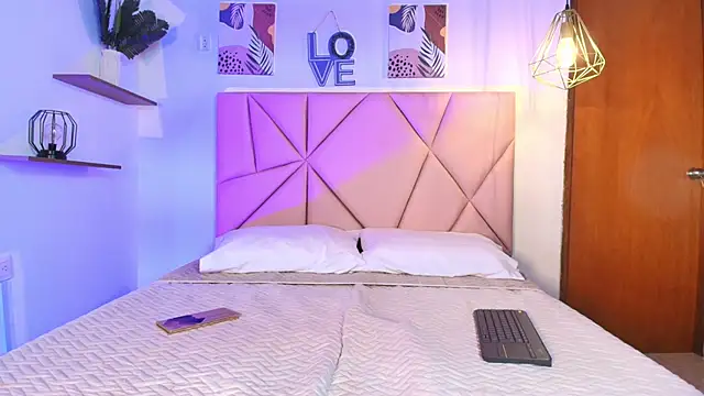 kayla_jhoness's cam snapshot