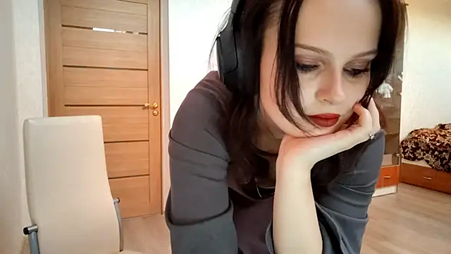 LouiseMarengo's cam snapshot