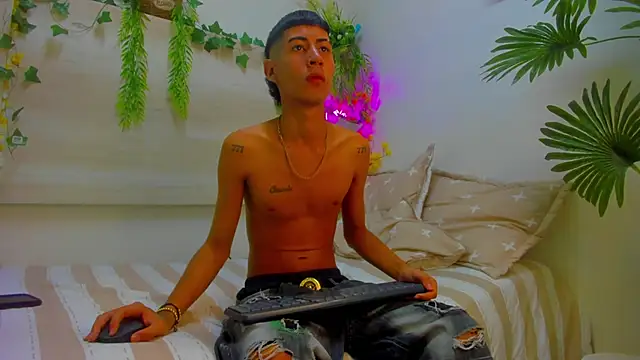 LittleFiree live sex cam