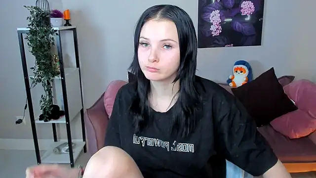 Leila_xxBaby's cam snapshot