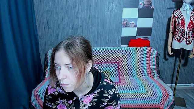 pa1e_pr1ncess's cam snapshot