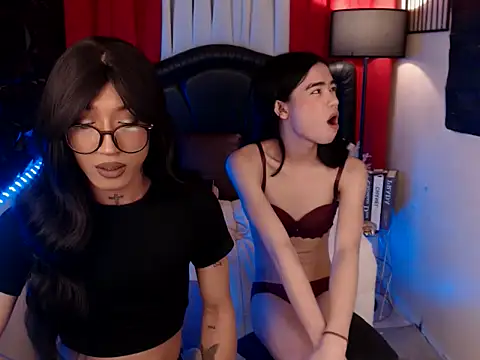 Valentina_Eloise live sex cam