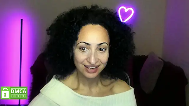 Arianasweety23 live sex cam