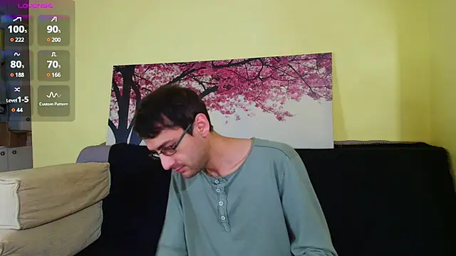 HungEddy live sex cam